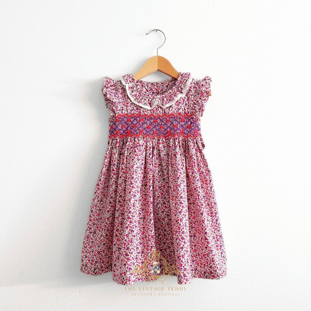 NWT Lovely Girls Smocked Embroidered Dress Boutique Special Occassion Formal 2T